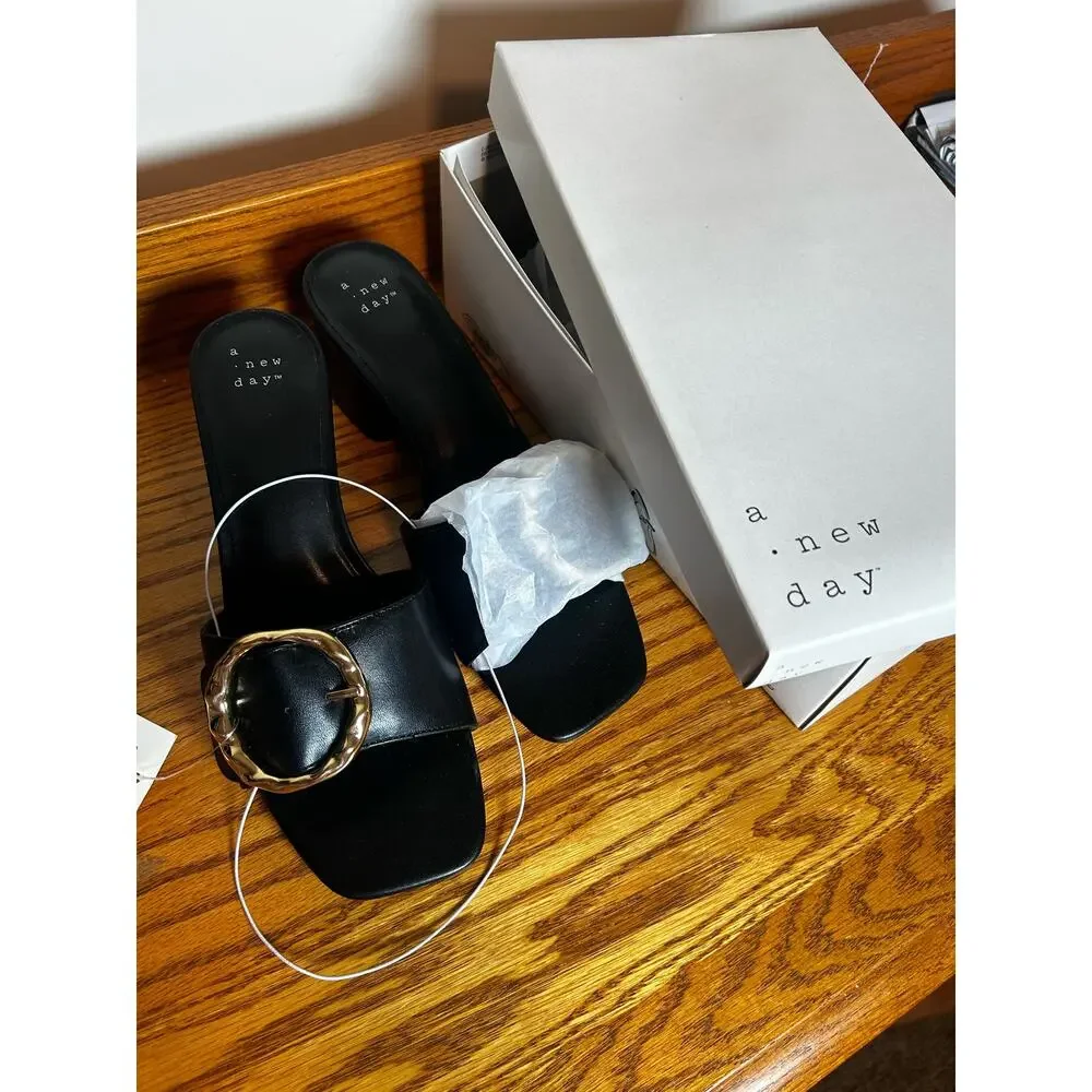 A New Day Diana Block Heel Size 8.5 Target Buckle New Pump - Picture 9 of 10